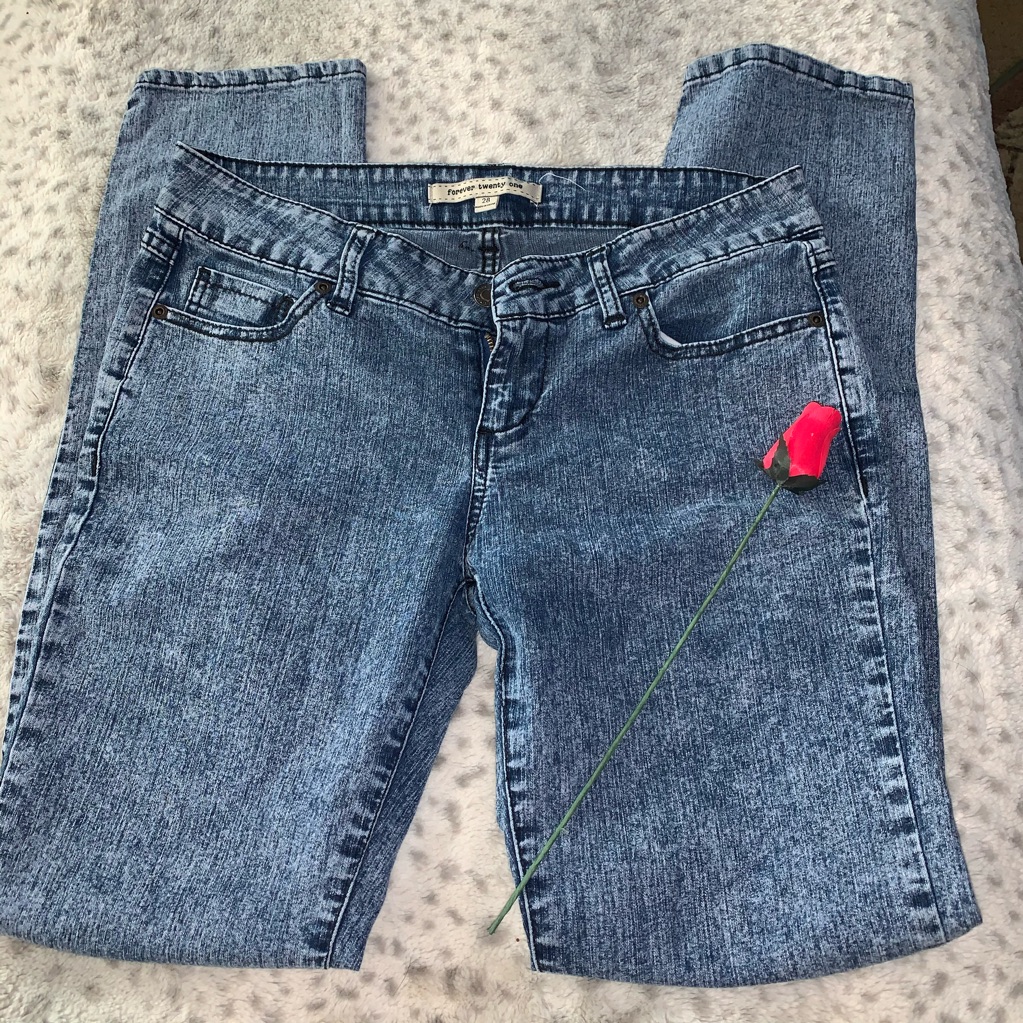 Size 28 Stretchy Straight Leg Jeans